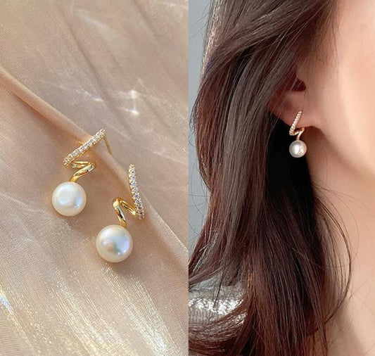 Gold plated zig zag Pearl Earrings