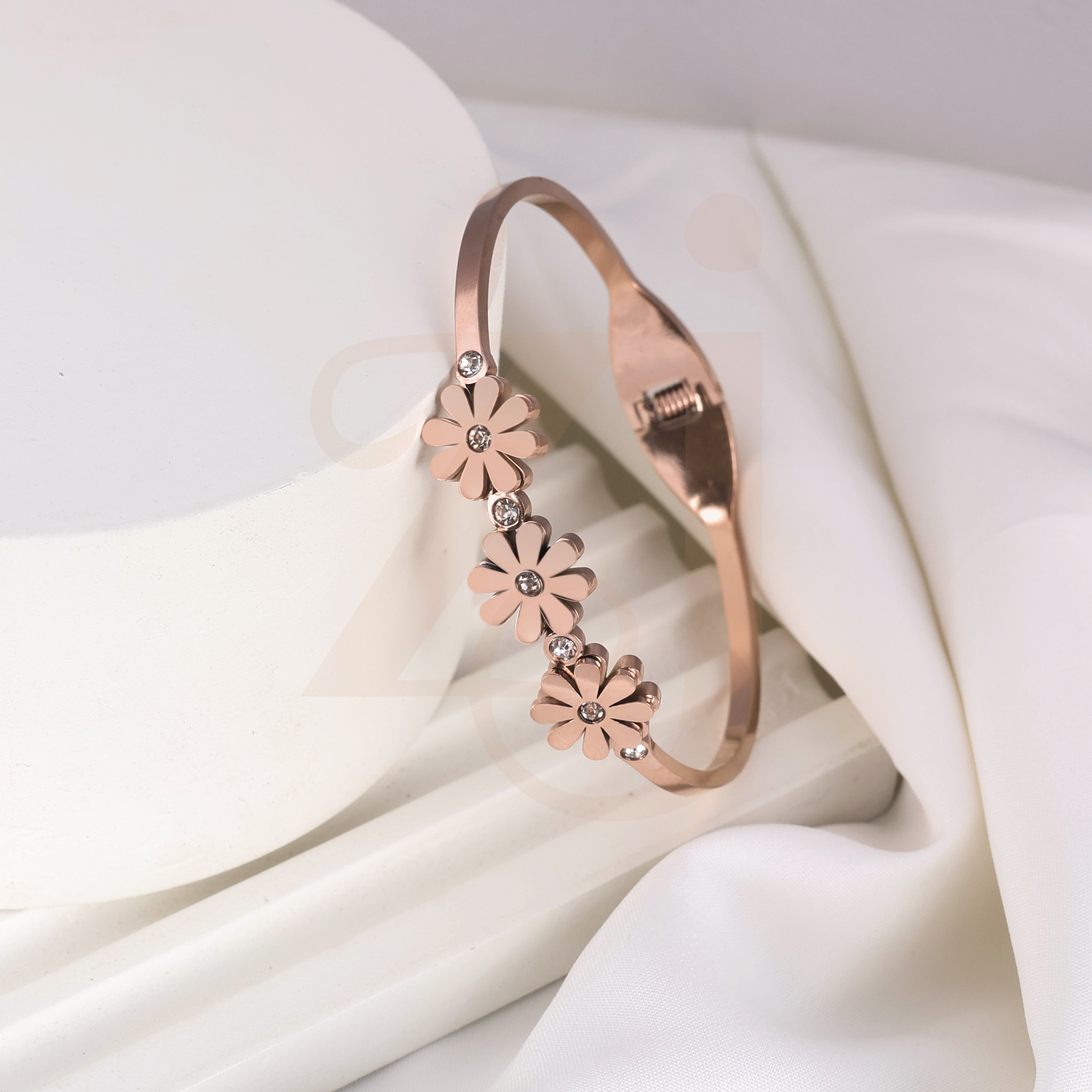 Fancy Floral Bracelet Rosegold Stainles steel